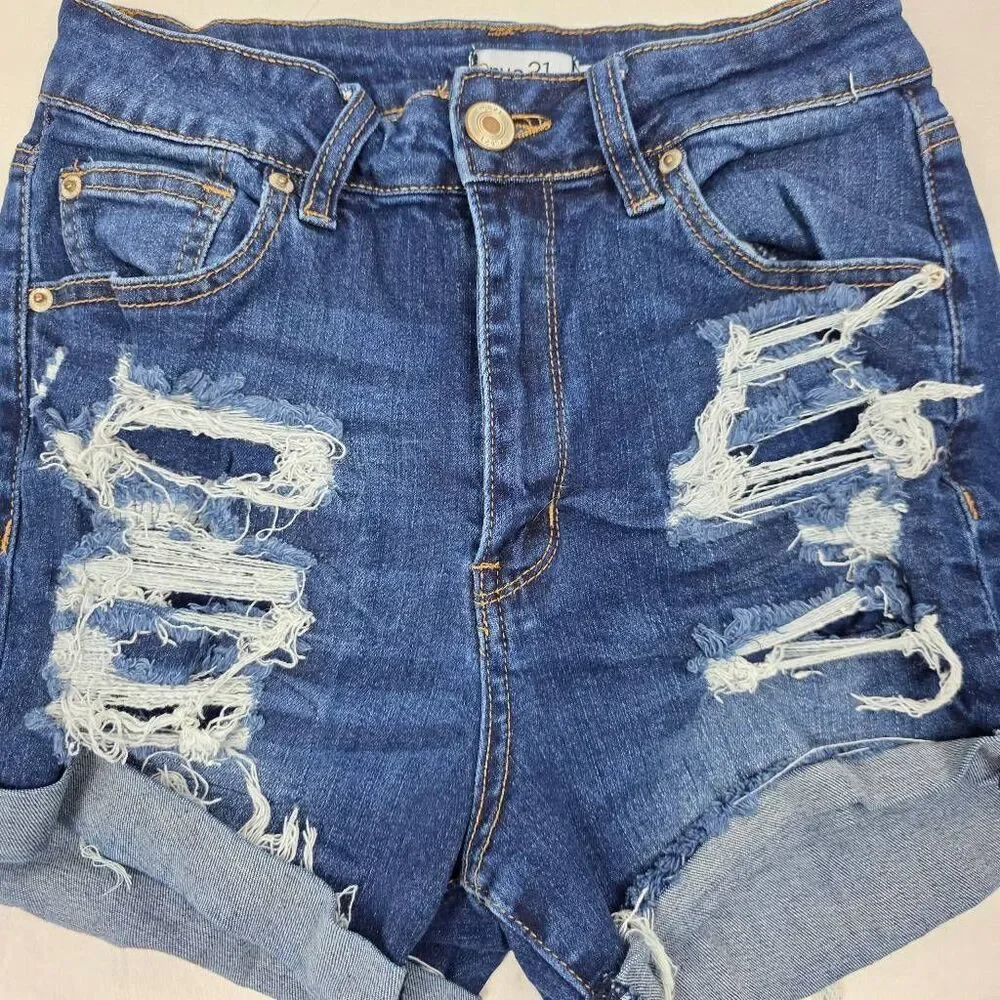 Rue21 Distressed Denim Shorts Womens 6